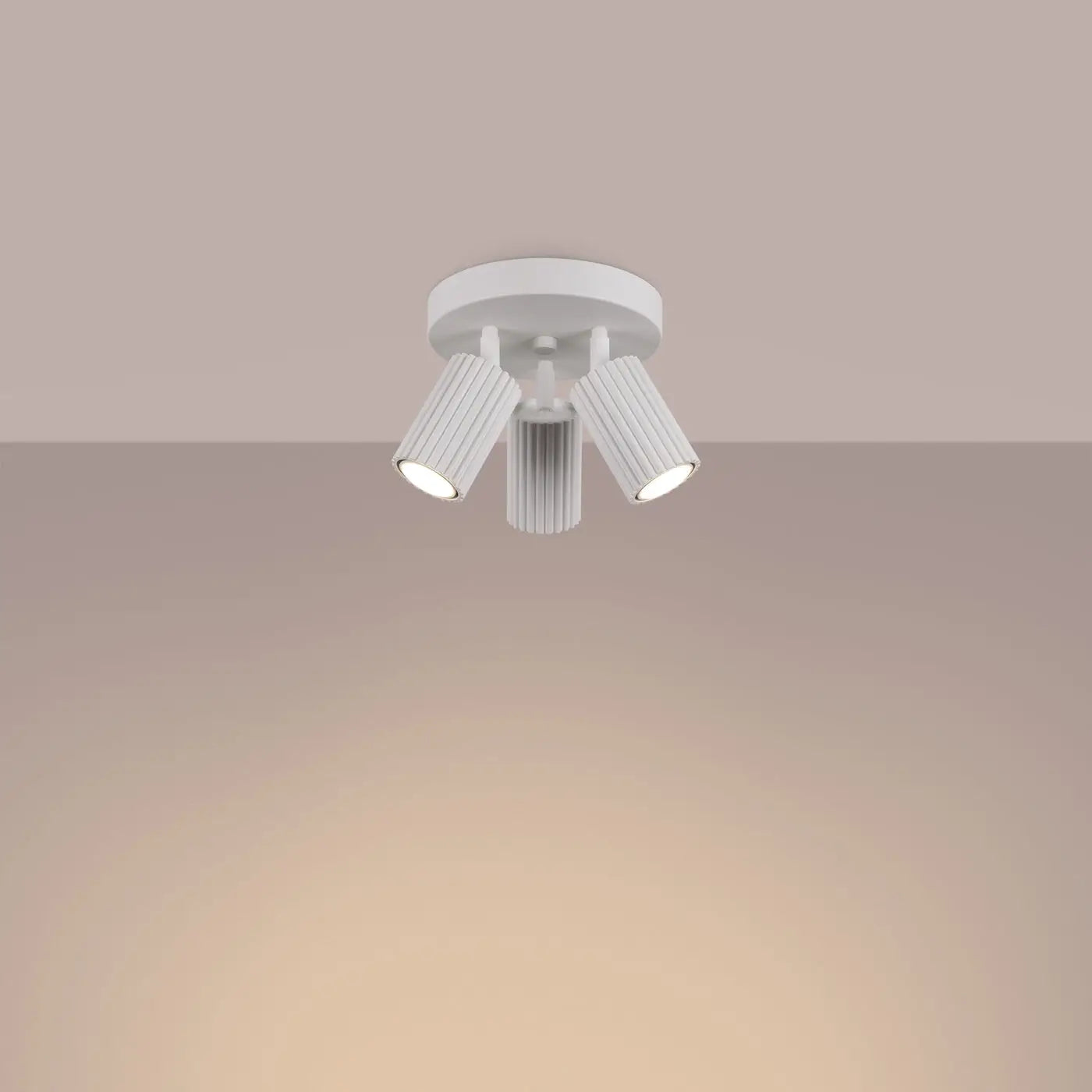 Plafonnier 3 Spots Orientables Cannelé Blanc - Dalumea - vue 1