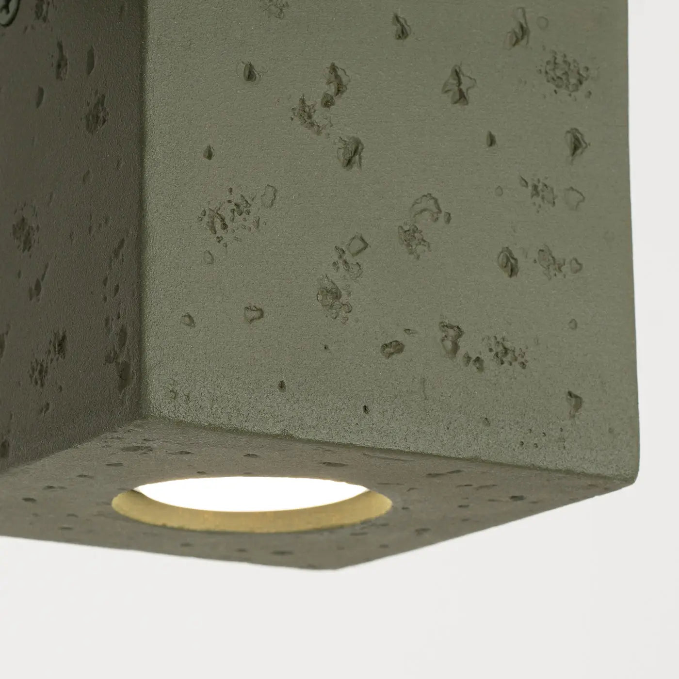 Plafonnier Béton Cube Vert Olive - Dalumea - vue 5