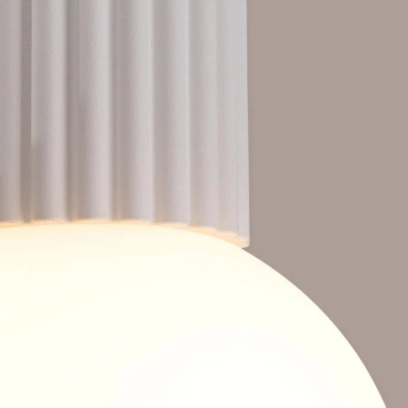 Plafonnier Blanc Minimaliste Globe Opalin - Dalumea - vue 3