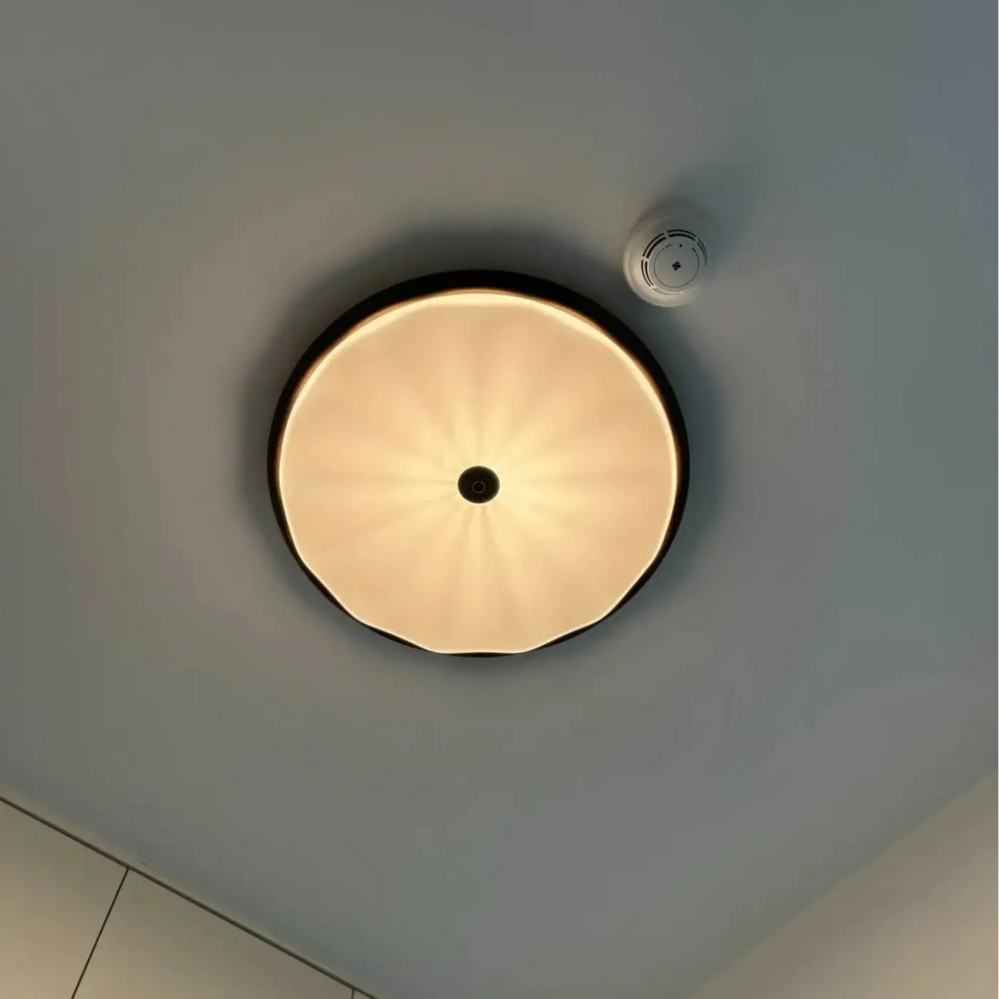 Plafonnier LED Verre Ondulé Blanc - Dalumea - vue 8