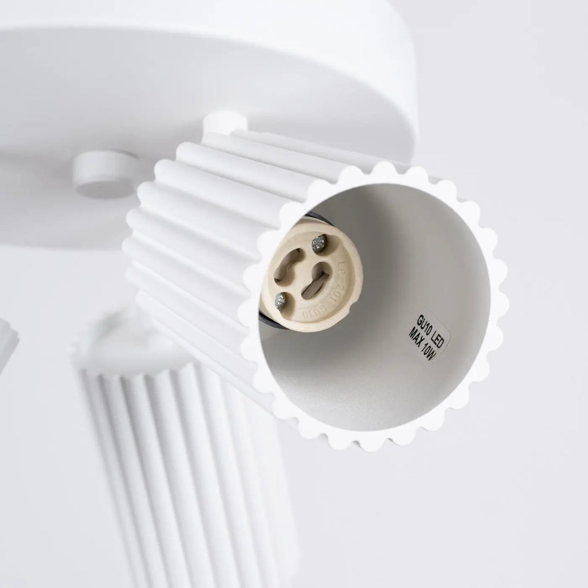 Plafonnier 3 Spots Orientables Cannelé Blanc - Dalumea - vue 5