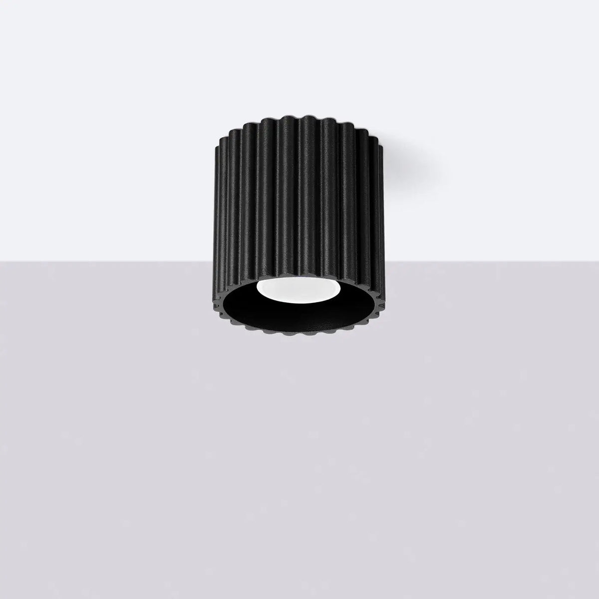 Plafonnier Cylindrique Noir Rainuré