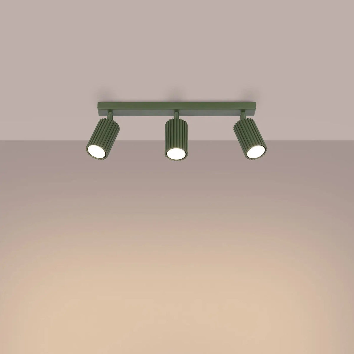 Plafonnier 3 Spots Barre Vert Olive - Dalumea - vue 1