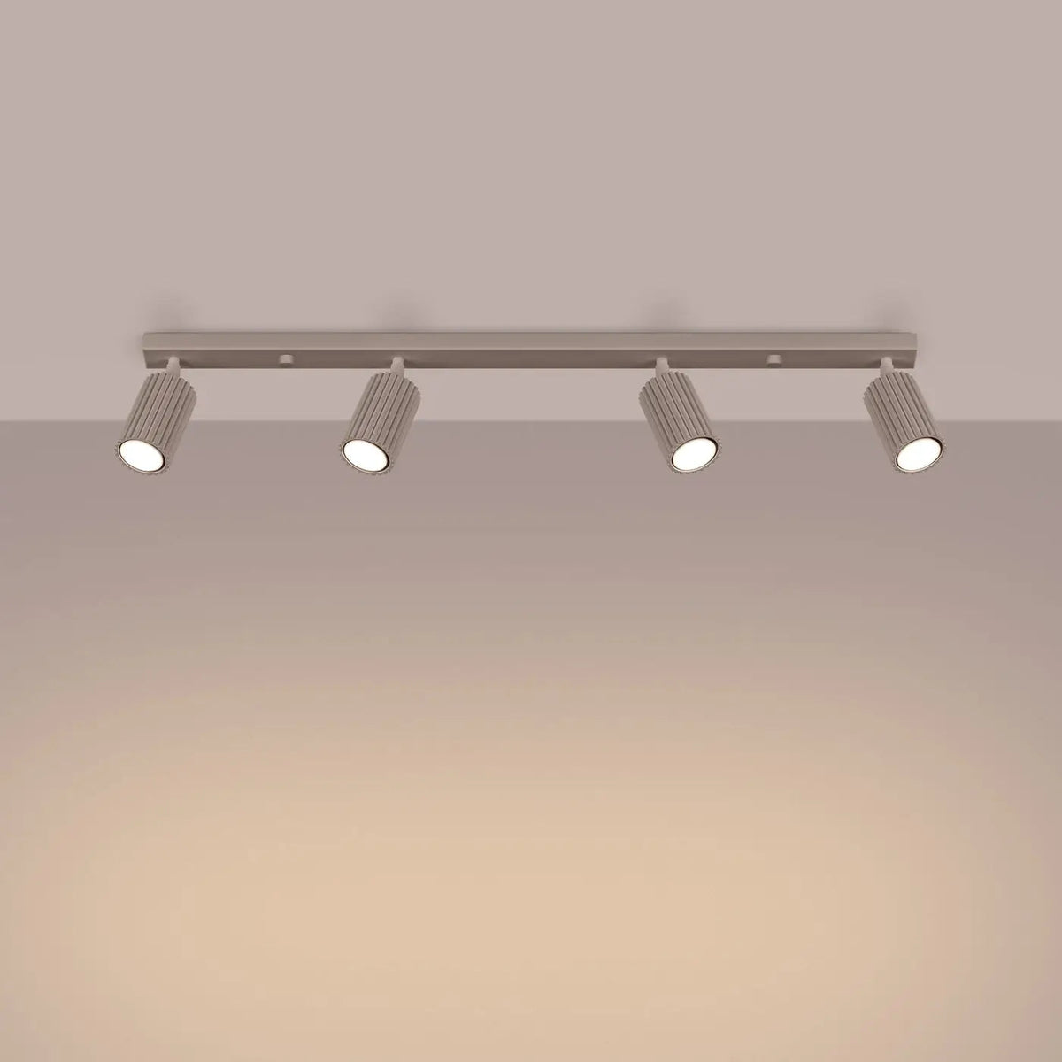 Plafonnier 4 Spots Orientables Barre Taupe - Dalumea - vue 1